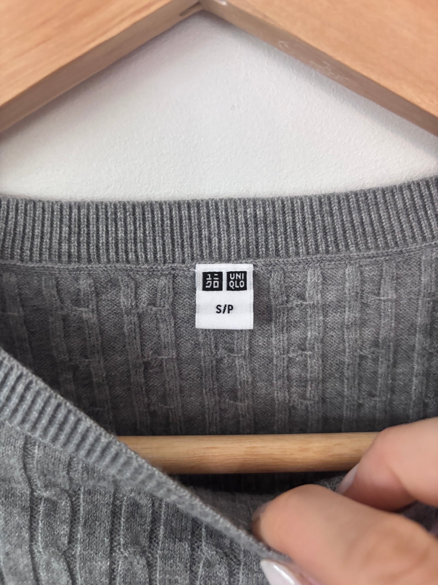 Uniqlo Mini Cable Crew Neck Sweater | Sz Small (relaxed)