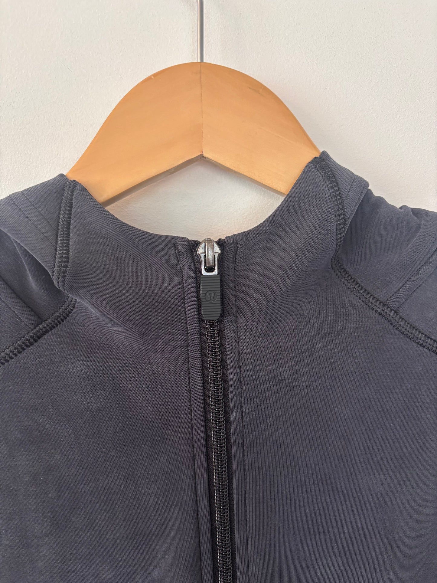Lululemon Softstreme Full-Zip Hoodie Grey/Black | Sz 4