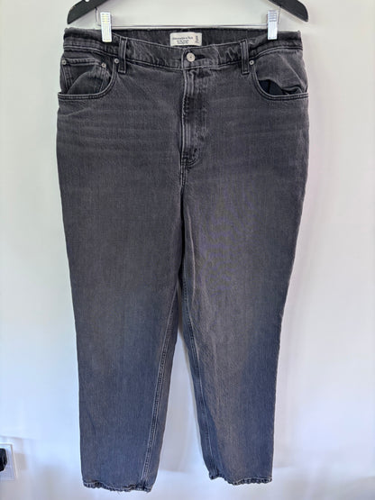 A&F The 90s Straight Ultra High Rise Jeans | Sz 33 (curve love)