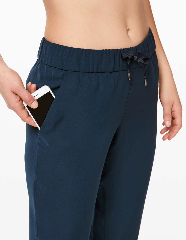 Lululemon Navy On The Fly Joggers | 2 (O71M10)