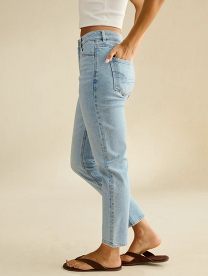American Eagle Lightwash Mom Jeans | Sz 10