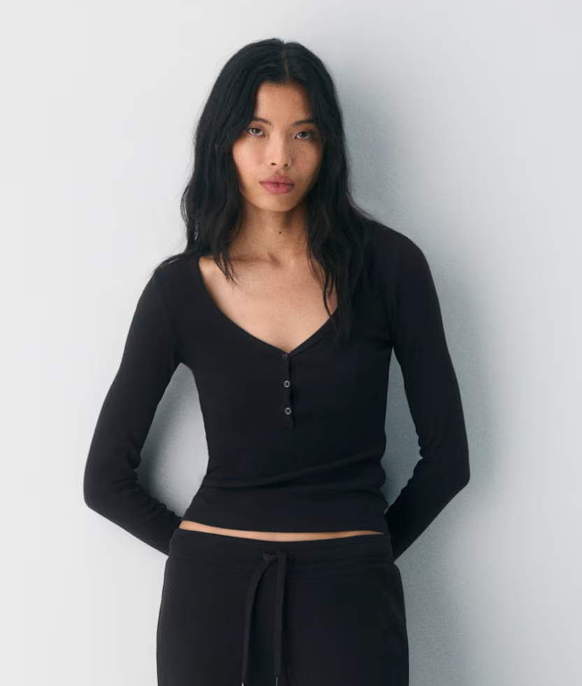 TNA / Aritzia homestretch Ribbed Henley Top | Large