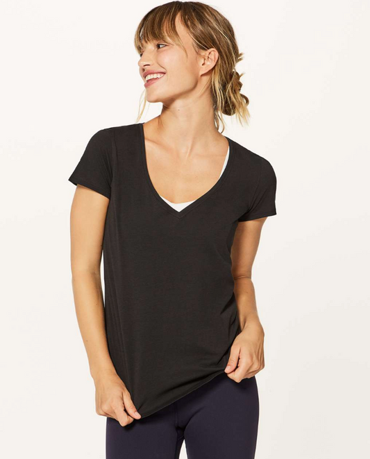 Lululemon Black Love Tee V Neck Shirt | Medium (O147P3)