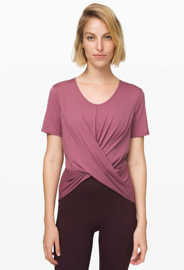 Lululemon Do the Daily Short Sleeve in Plumful | 8 (O166W10)