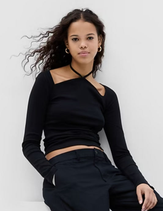 Gap Modern Cut-Out Halter T-Shirt in Black | Large (N71N19)