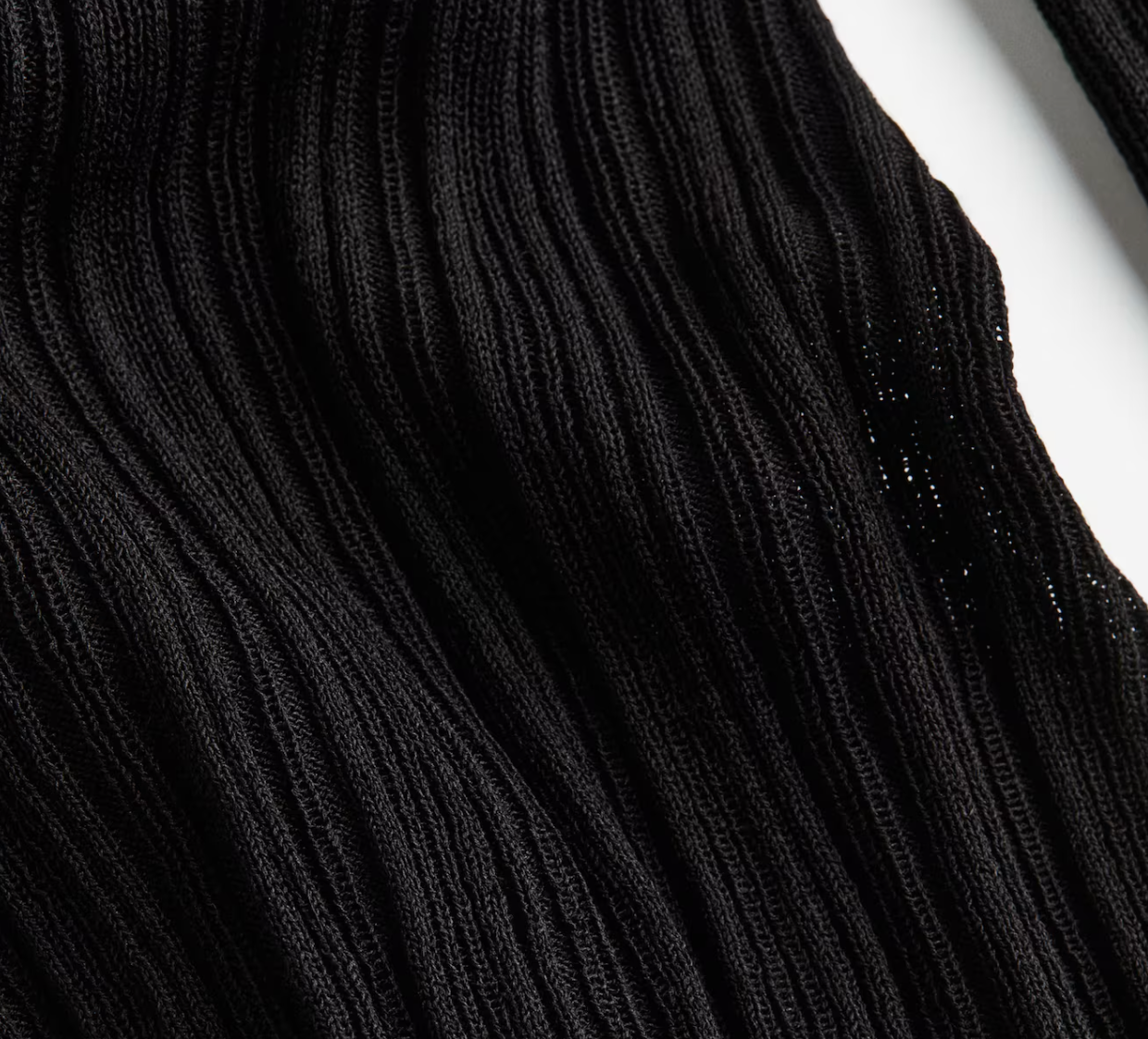 H&M Sheer Rib-knit Mock Turtleneck Top | XL (N77N19)