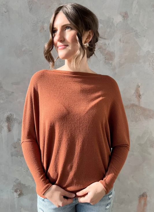Jolie All Day Slouch Top Sweater in Cognac | Medium (N61S20)