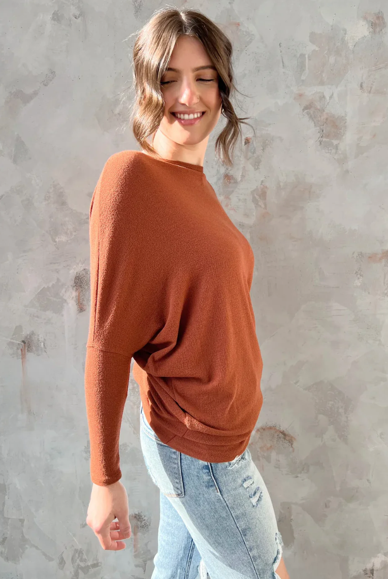 Jolie All Day Slouch Top Sweater in Cognac | Medium (N61S20)