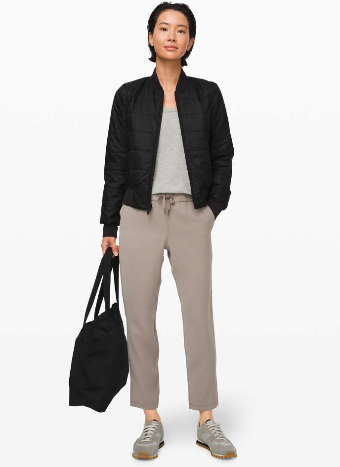 Lululemon On the Fly 7/8 Pant Woven Carbon Dust | Sz 8 / (N47S20)