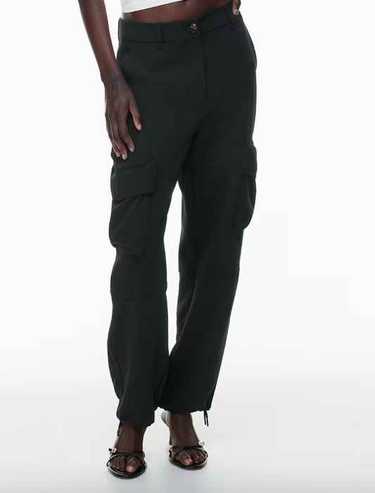 Wilfred / Aritzia Black Crepe "Project" Cargo Pants | Sz 8 (N213K6)