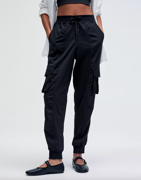 Lululemon Dance Studio Relaxed-Fit Mid-Rise Cargo Jogger| Medium (D019C8)