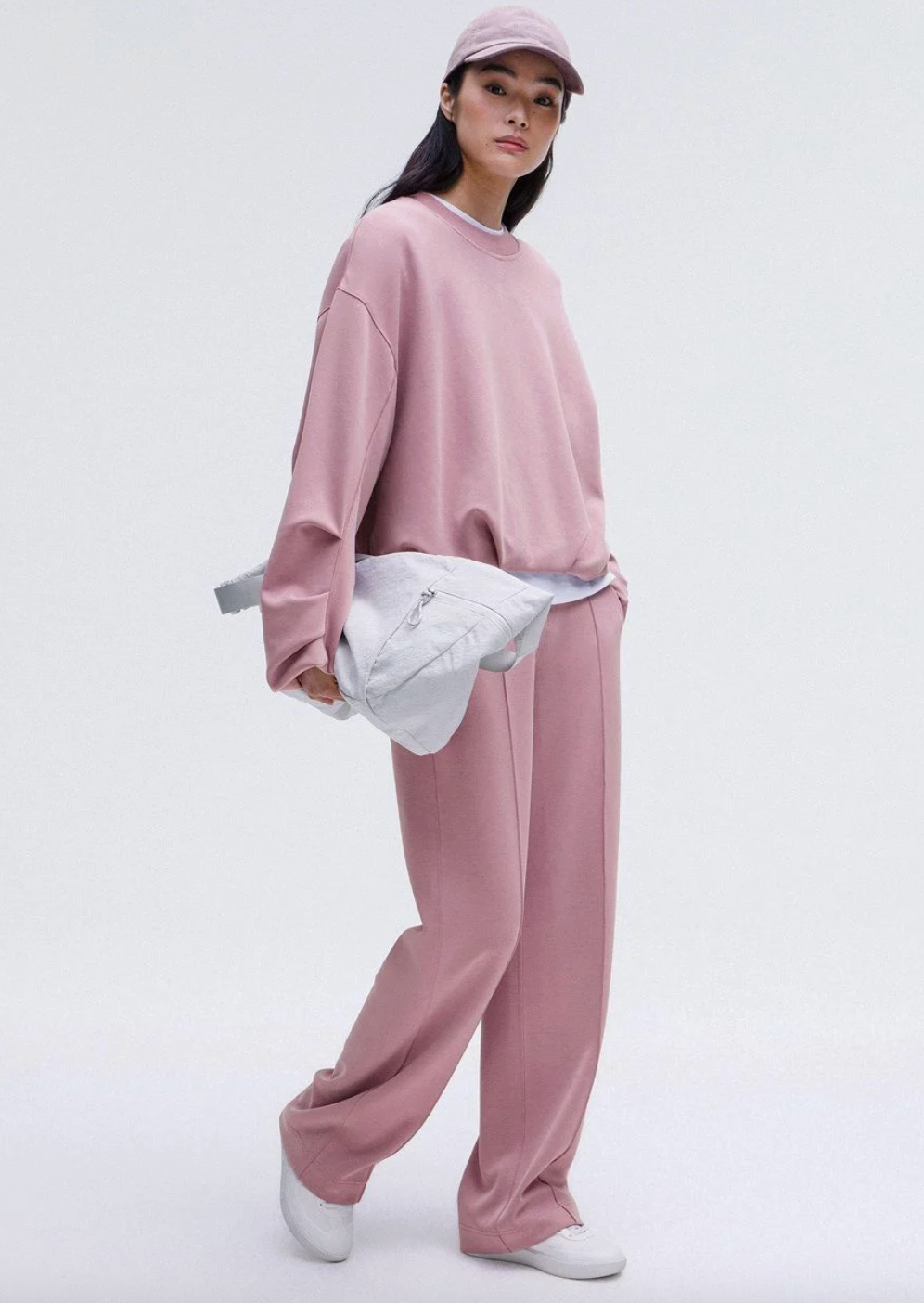 Lululemon Softstreme Voluminous-Sleeve Pullover (pants also listed) | Sz Large (F42A1)