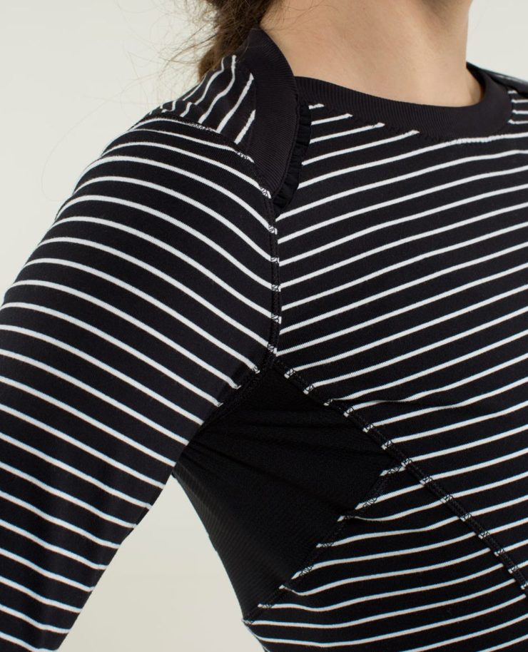 Lululemon Base Runner Long Sleeve BW Stripes | Sz 4 (approx)(F109LP2)