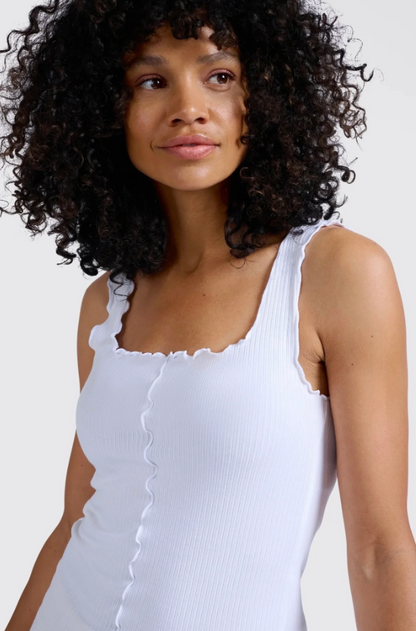 Yaya Wavy Trim Cami in White | Sz Medium