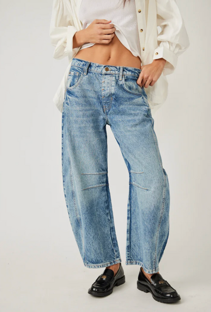 Free People Good Luck Barrel Jeans | Sz 26 (would fit 27 too)