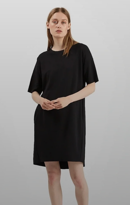 Minimum Black Shift T Shirt Dress with Pockets | Sz Medium (flaws)