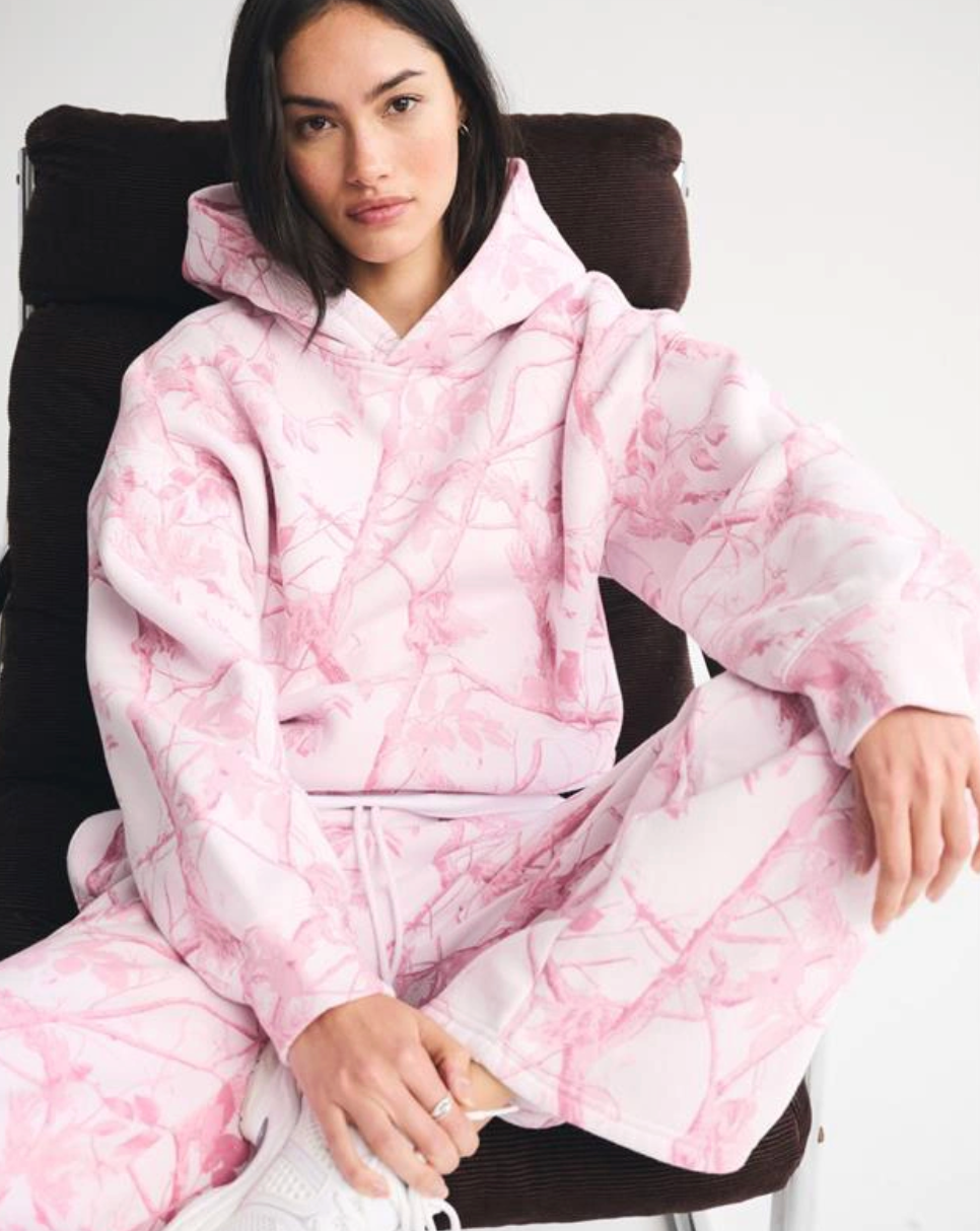 A&F Soft Collection Sunday Hoodie Pink Camo | Sz Medium