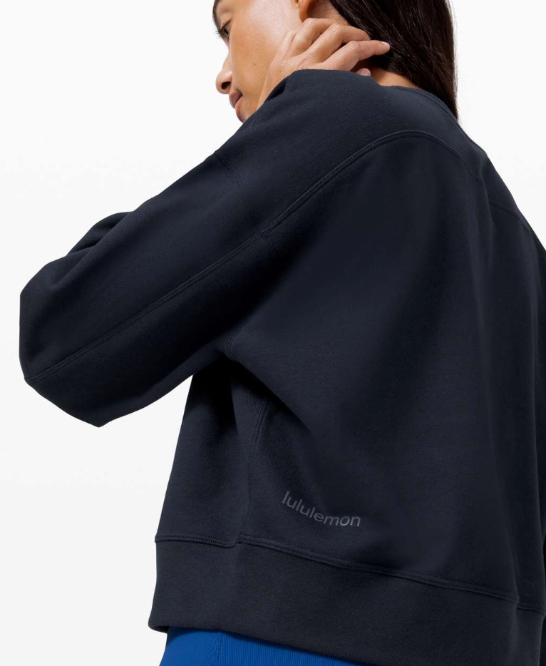 Lululemon Perfectly Oversized Crop Crew in Navy | Sz 4
