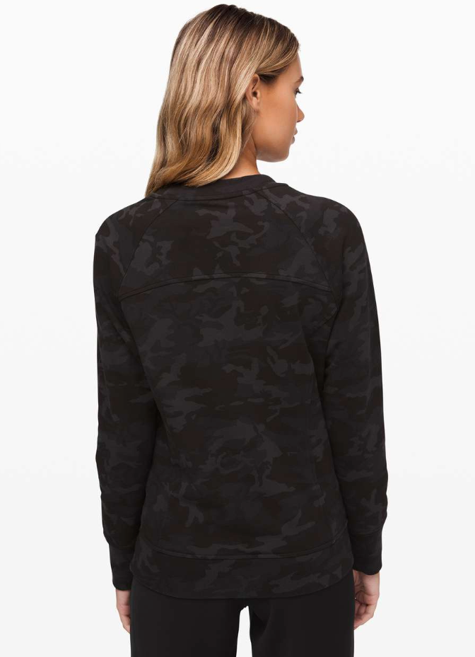 Lululemon Scuba Crew (Camo Grey/Green) | Sz 6 (Flaws)