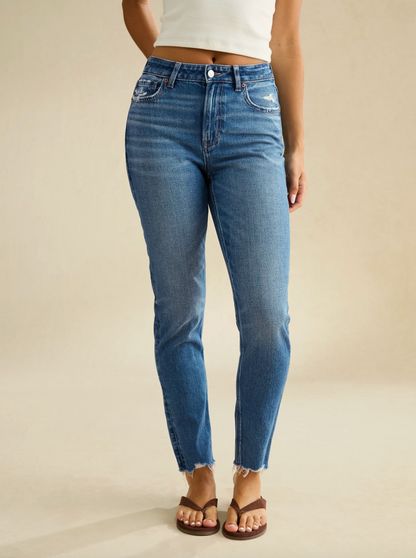 AE Strigid High Rise Mom Jeans  | Sz 6 (short)